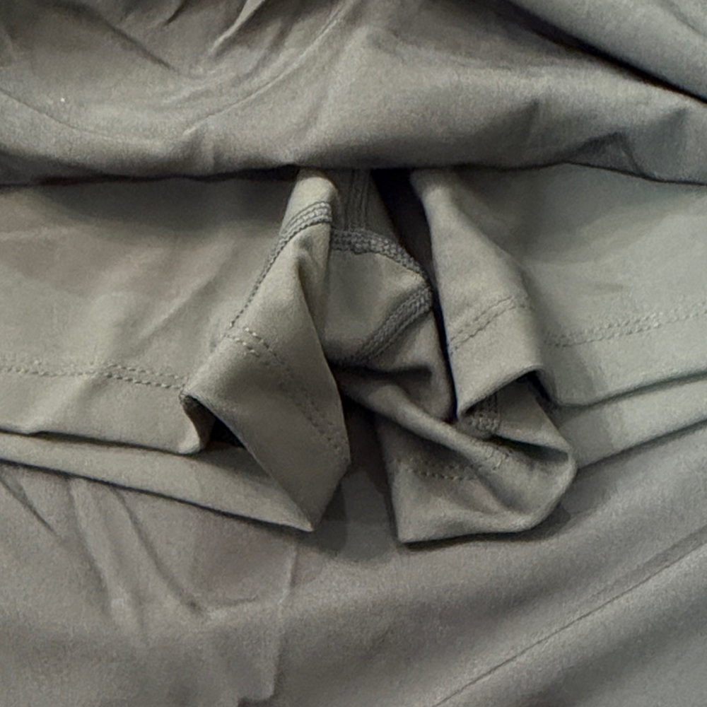 Old Navy Dark Ivy Mid-Rise StretchTech Skort -- 3-inch inseam/NWT/S - Picture 12 of 14